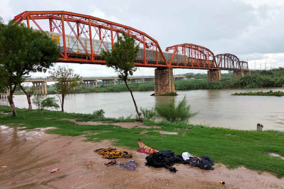  Nine migrants die trying to cross Rio Grande River into America